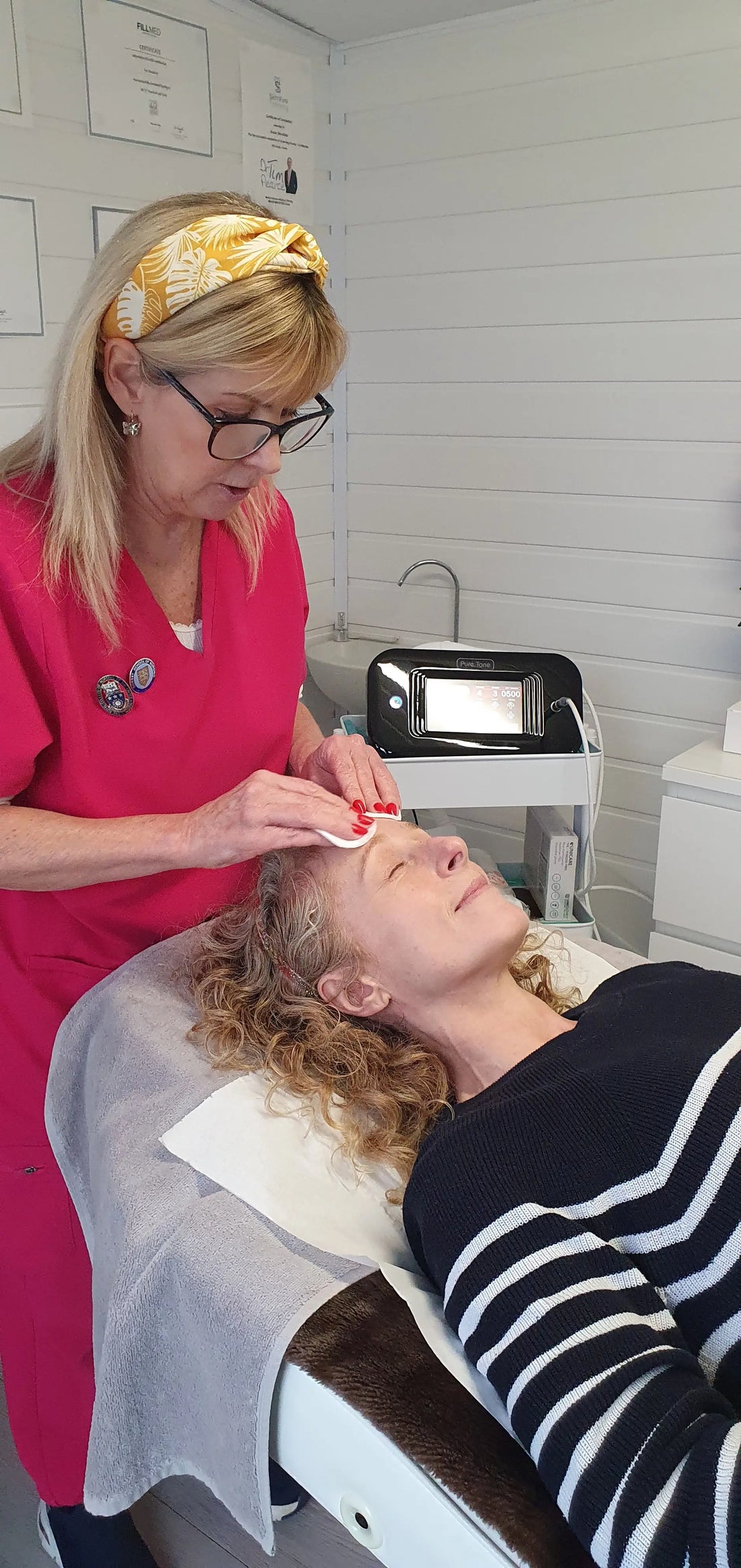 Why-actor-Nicola-Stephenson-chose-Pure-Tone-Ultra-V-Line-HIFU-High-Intensity-Focused-Ultrasound-as-part-of-her-beauty-regime Pure Tone Aesthetics