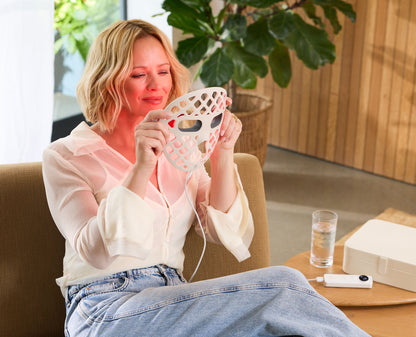 Pure Tone Glow™ LED-ansiktsmask med Kimberley Walsh